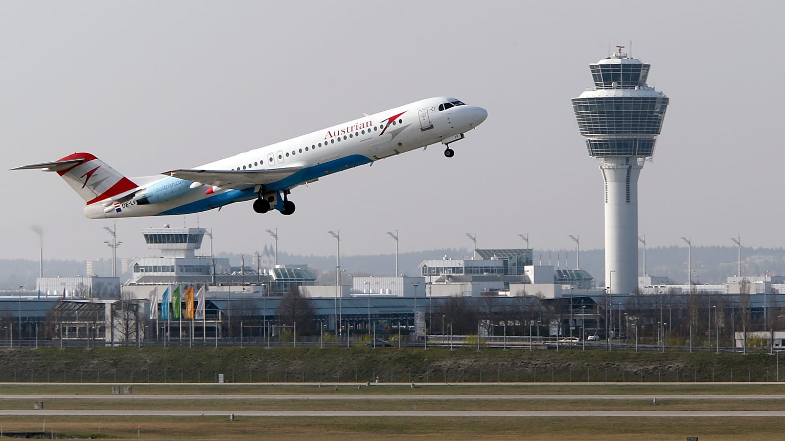 Austrian Airlines: Στα 450 εκατ. ευρώ η κρατική βοήθεια
