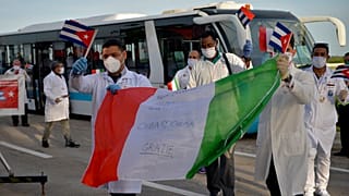 Regreso a Cuba de la brigada sanitaria de Lombardía