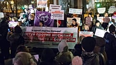 Russland in der Ausgangssperre: Gewalt gegen Frauen explodiert 