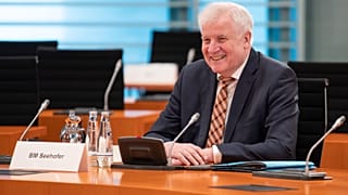 Berlin, 2020. május 20. - Horst Seehofer német belügyminiszter a kabinet heti munkaülésén