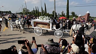 Clamor contra el racismo en el funeral de Floyd