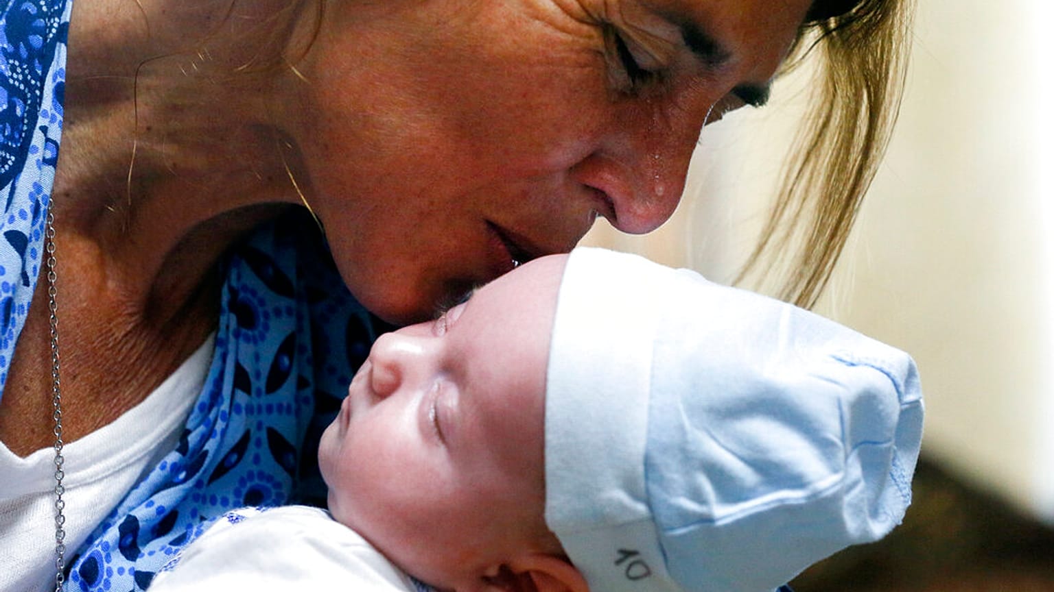 Ucrania acusada de convertirse en 'tienda de bebés en línea'