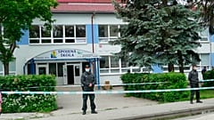 Пострадавшая от нападения школа в Словакии