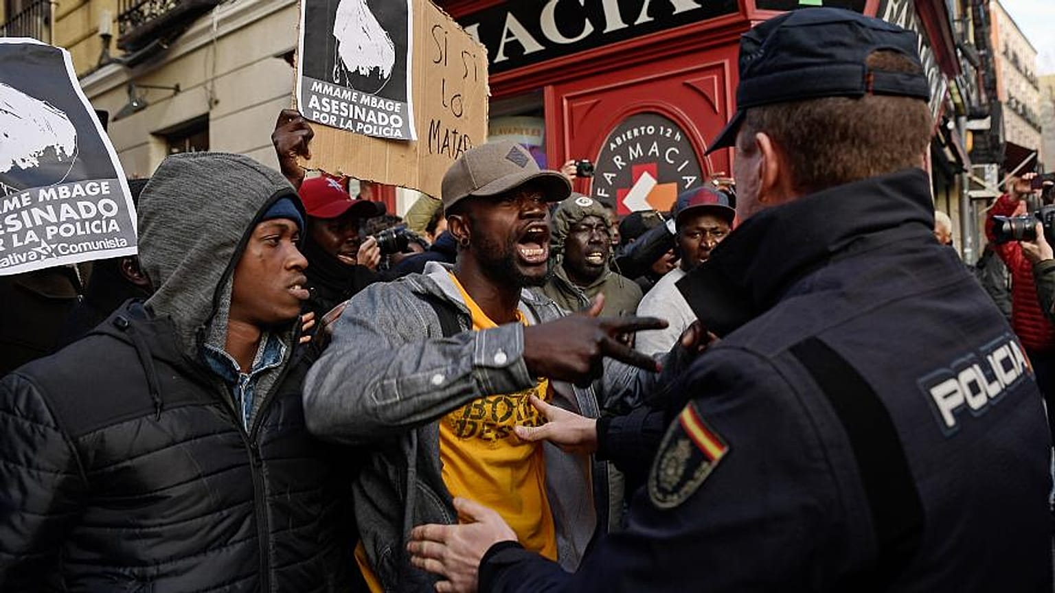 Proteste nach dem Tod des senegalesischen Straßenverkäufer Mame Mbaye in Madrid. 16. März 2018