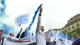 Elegük lett a francia rendőröknek