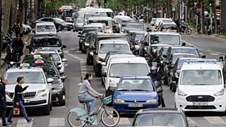 Les rues de la capitale française, au lendemain du déconfinement, le 12 mai 2020.
