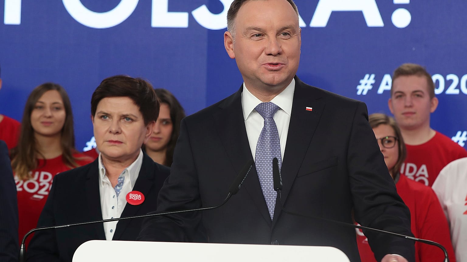 En esta foto de archivo del 19 de febrero de 2020, el presidente de Polonia Andrzej Duda hace campaña para su reelección en Varsovia, Polonia. 