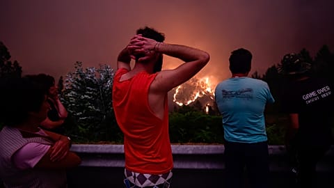 Migrantes climáticos europeos: Huyendo de la "enorme bola de fuego" que amenaza Portugal