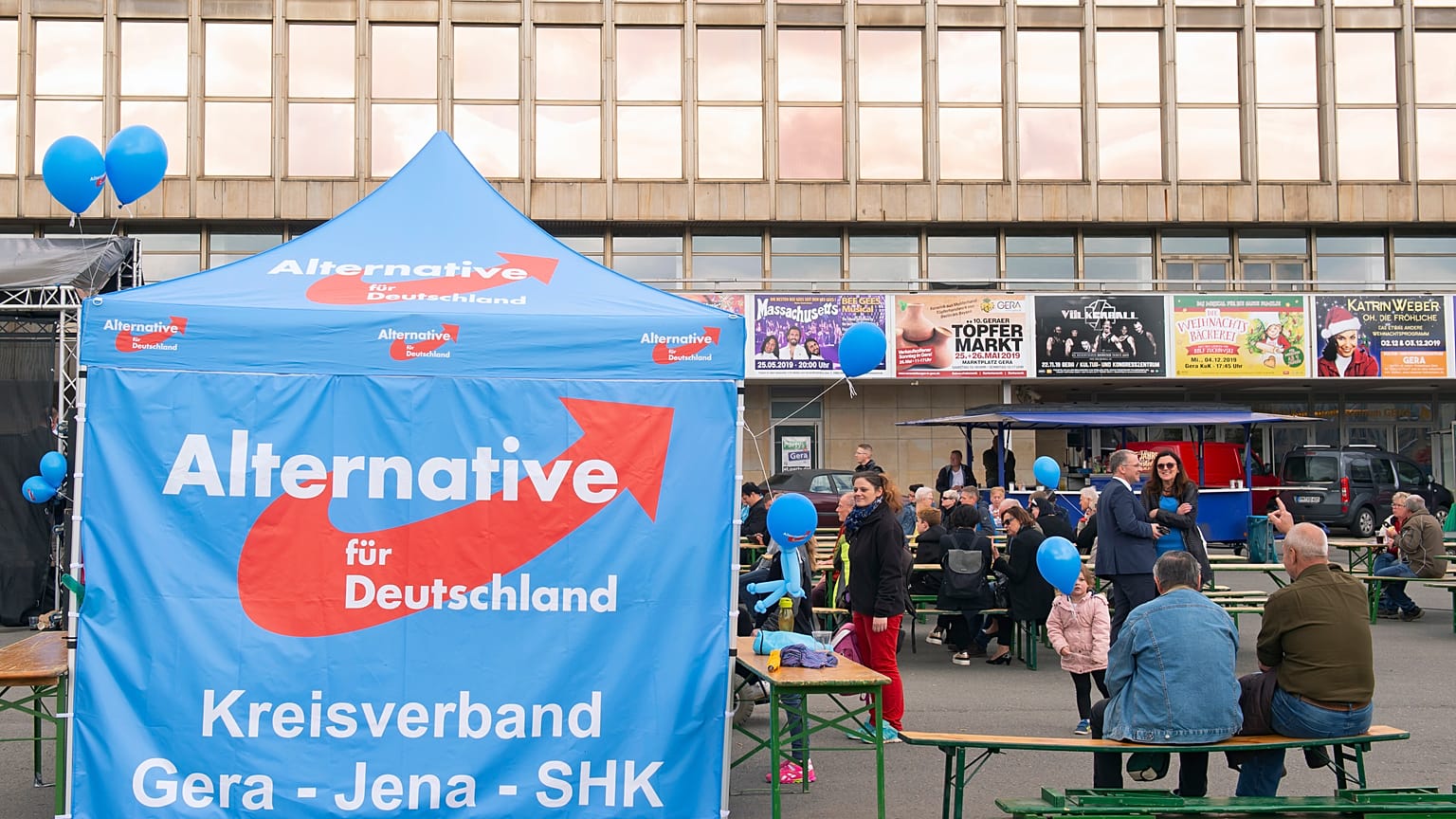  Almanya’da aşırı sağcı AfD partisi istihbarat gözetimine alındı