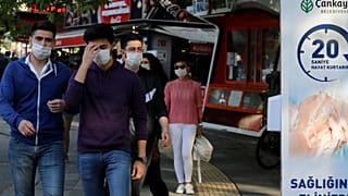Maskesiz sokağa çıkmanın yasaklandığı illerin sayısı arttı