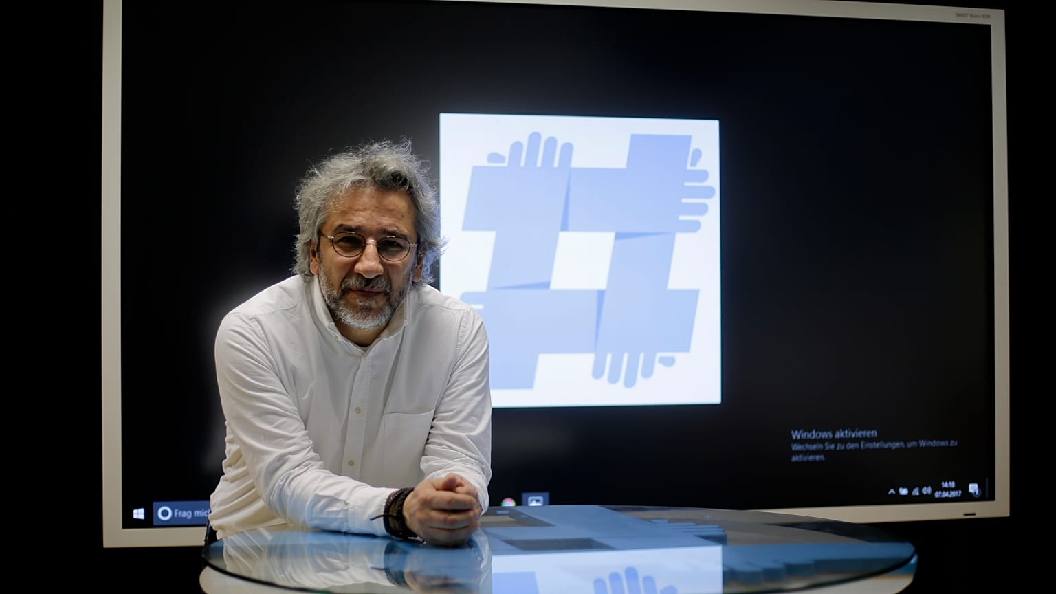 Özgürüz Radyo yayın yönetmeni Can Dündar, 7 Nisan 2017