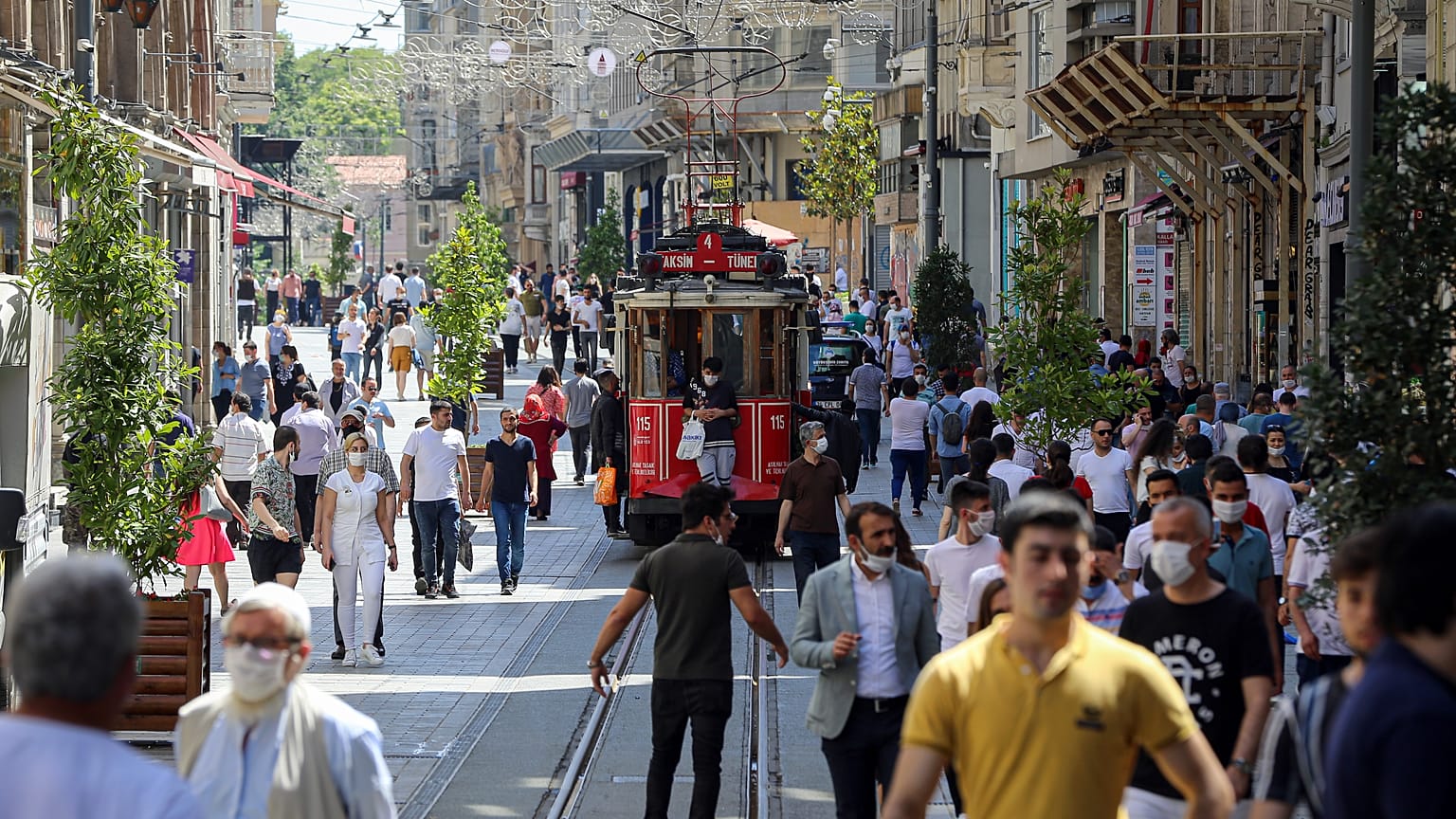 Covid-19 sonrası anket: En büyük sorun ekonomi, AK Parti'ye destek yüzde 35