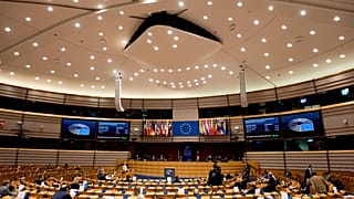 Европарламент собирается на очную сессию