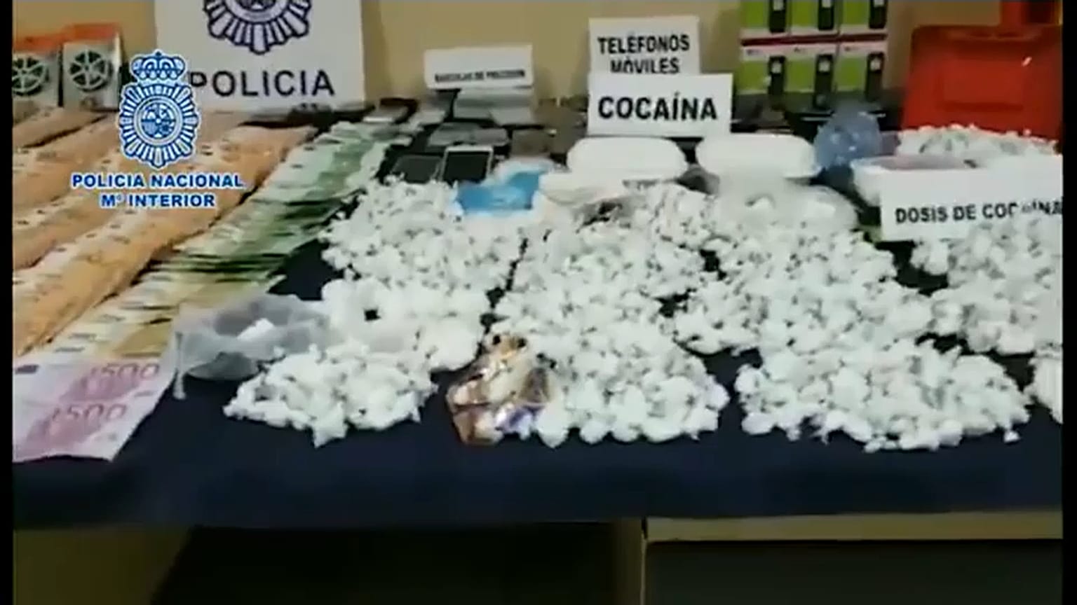 Parte del alijo incautado por la policía en Madrid