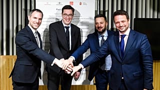 A V4 országok főpolgármesterei a Szabad Városok Paktumának megkötésekor