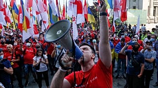 Манифестация у офиса Владимира Зеленского