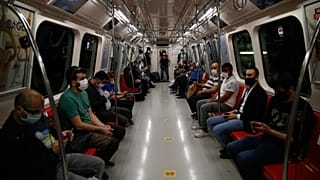Salgın döneminde İstanbul metrosundan bir kare, 15 Mayıs 2020