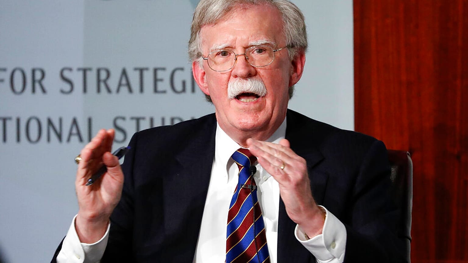 Trump'ın eski Ulusal Güvenlik danışmanı John Bolton'un yeni kitabı büyük ses getirdi.