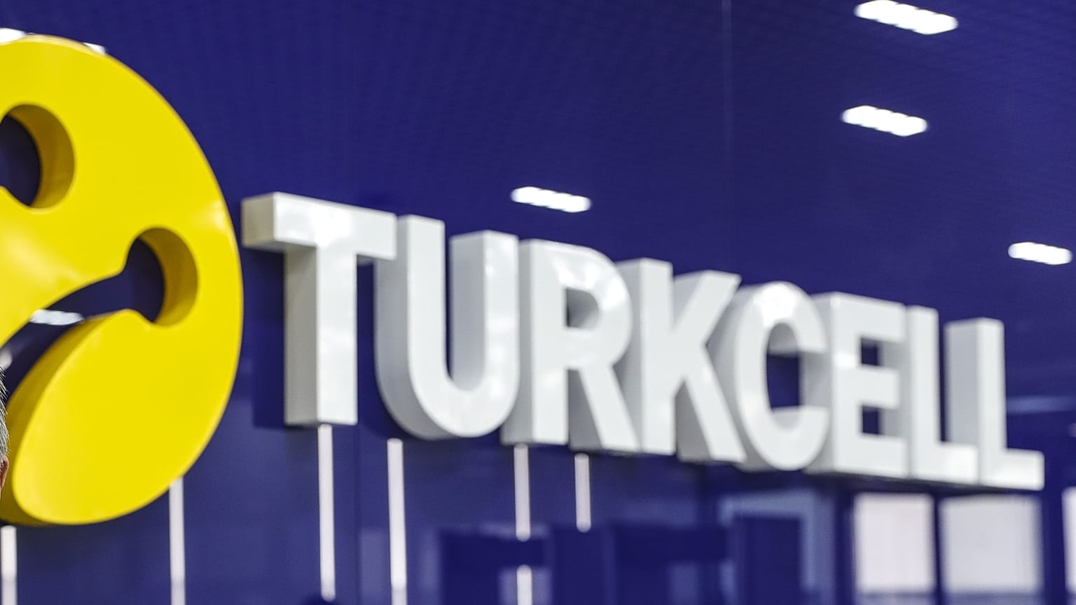 Türkiye Varlık Fonu (TVF), Turkcell'in yüzde 26'lık hissesini alarak en büyük ortağı oluyor