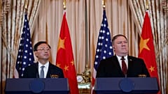 Mike Pompeo (sağ) ve Yang Jiechi / 2018