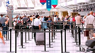 Viele können es kaum erwarten: Endlich reisen nach drei Monaten Covid-Stillstand!