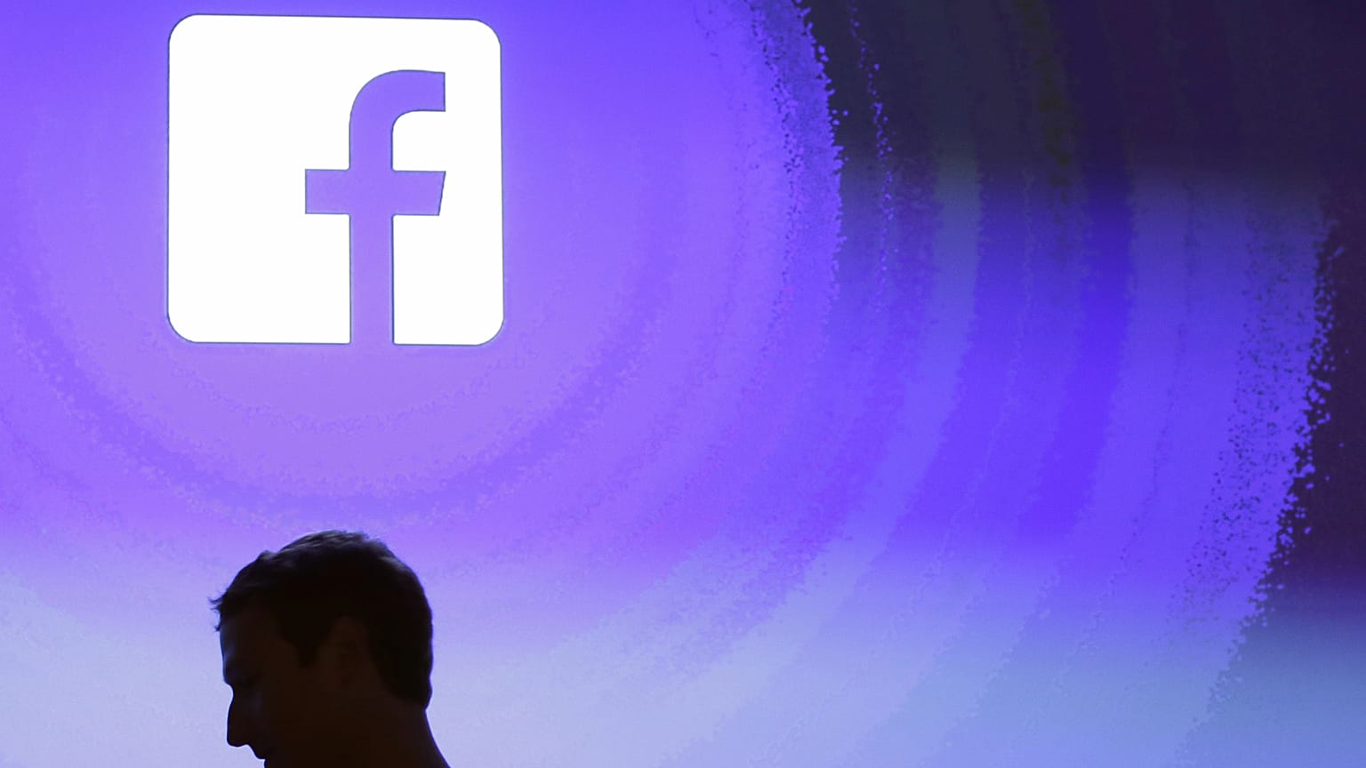 Donald Trump utilise un symbole nazi : cette fois-ci, c'en est trop pour Facebook