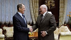 Il ministro degli Esteri russo, Sergey Lavrov e il presidente bielorusso, Alexander Lukashenko
