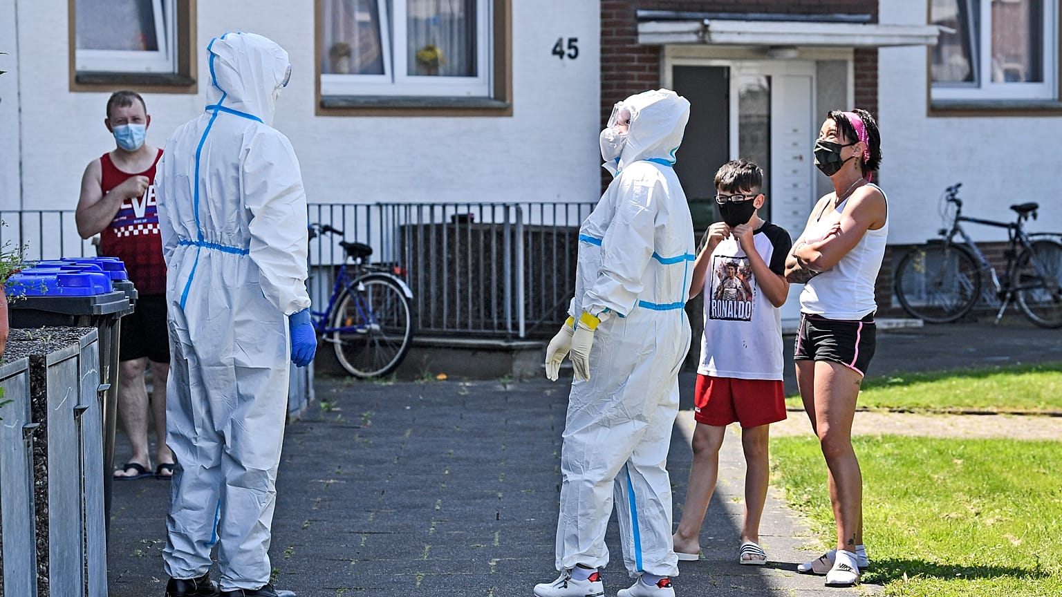 Tönnies-Arbeiter und Angehörige werden in ihren Unterkünften getestet