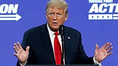 Covid-19 : Trump vante les "qualités sanitaires" de son mur anti-migrants