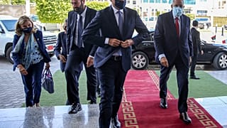 Di Maio a Tripoli, affiancato, a destra, dal ministro degli esteri libico Mohamed Taha Siala. 24 giugno 2020