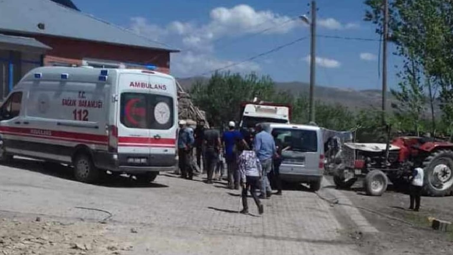 AFAD: Van'ın Özalp ilçesinde 5,4 büyüklüğünde deprem meydana geldi