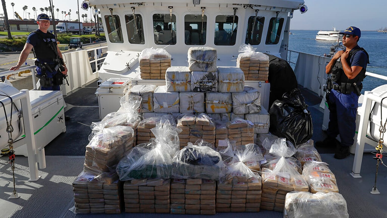 Ya antes de la crisis, en Estados Unidos aumentaban las incautaciones de drogas sintéticas y cocaina. Incautación en Los Ángeles el pasado enero.