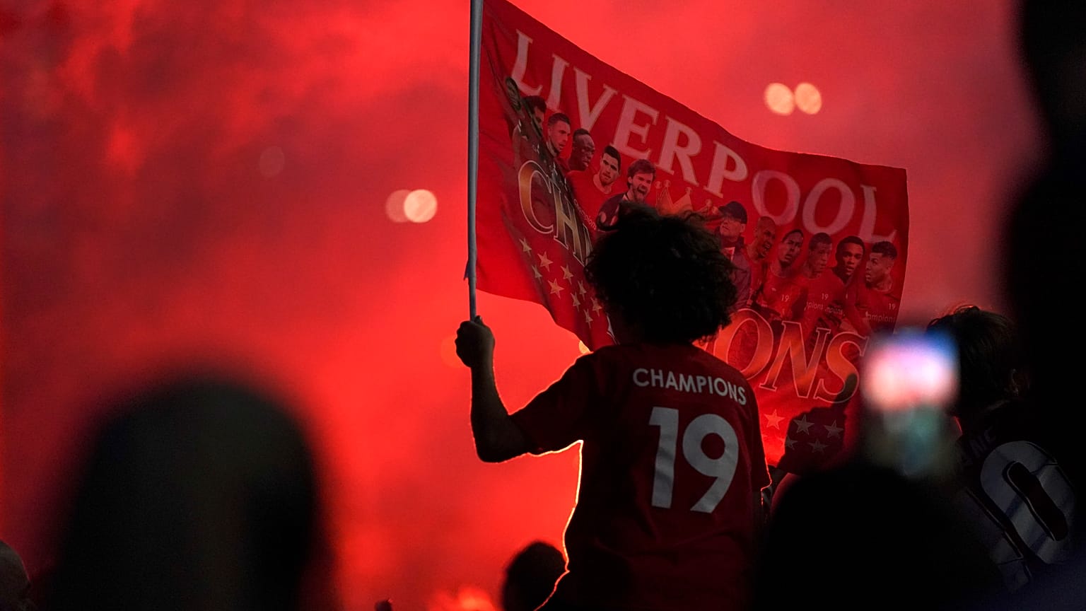 FC Liverpool kritisiert eigene Fans für wilde Meisterfeiern