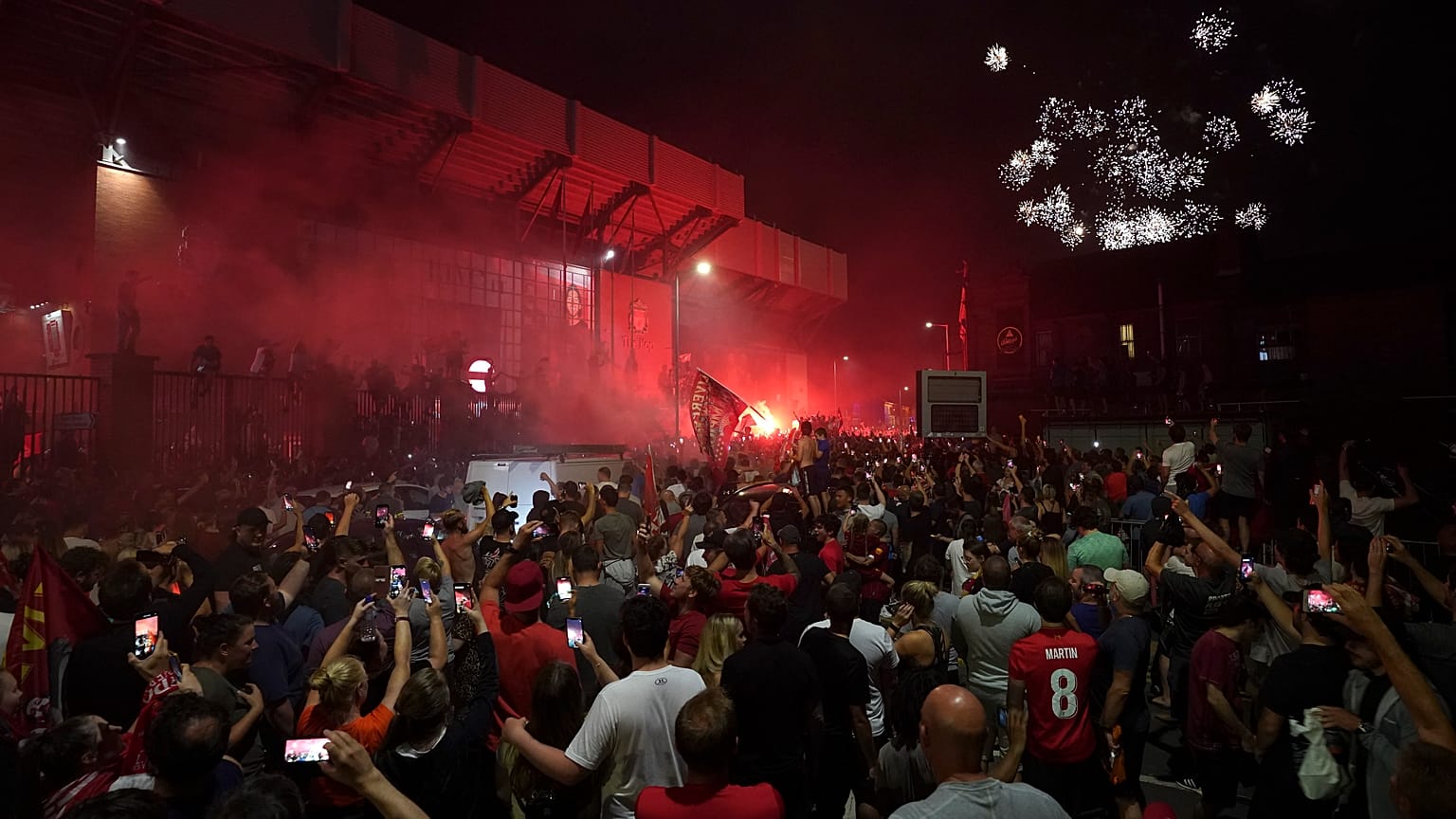 Λίβερπουλ: Πρωταθλήτρια Αγγλίας μετά από 30 χρόνια