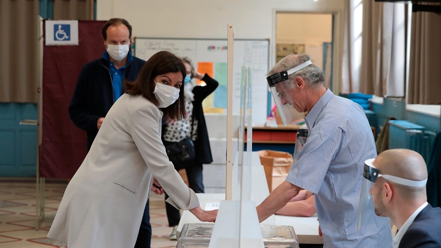 Francia: da Marsiglia a Lione, onda verde alle municipali. Astensione record