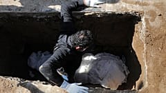 کرونا در ایران همچنان قربانی می‌گیرد