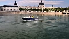 Elektroroller, Einkaufswagen - Umweltschützer entmüllen die Rhône