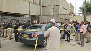 Pakistan'da Karaçi Borsası'na silahlı saldırı düzenlendi