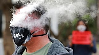 Στη Ν. Αφρική το κάπνισμα απαγορεύτηκε στη διάρκεια της πανδημίας
