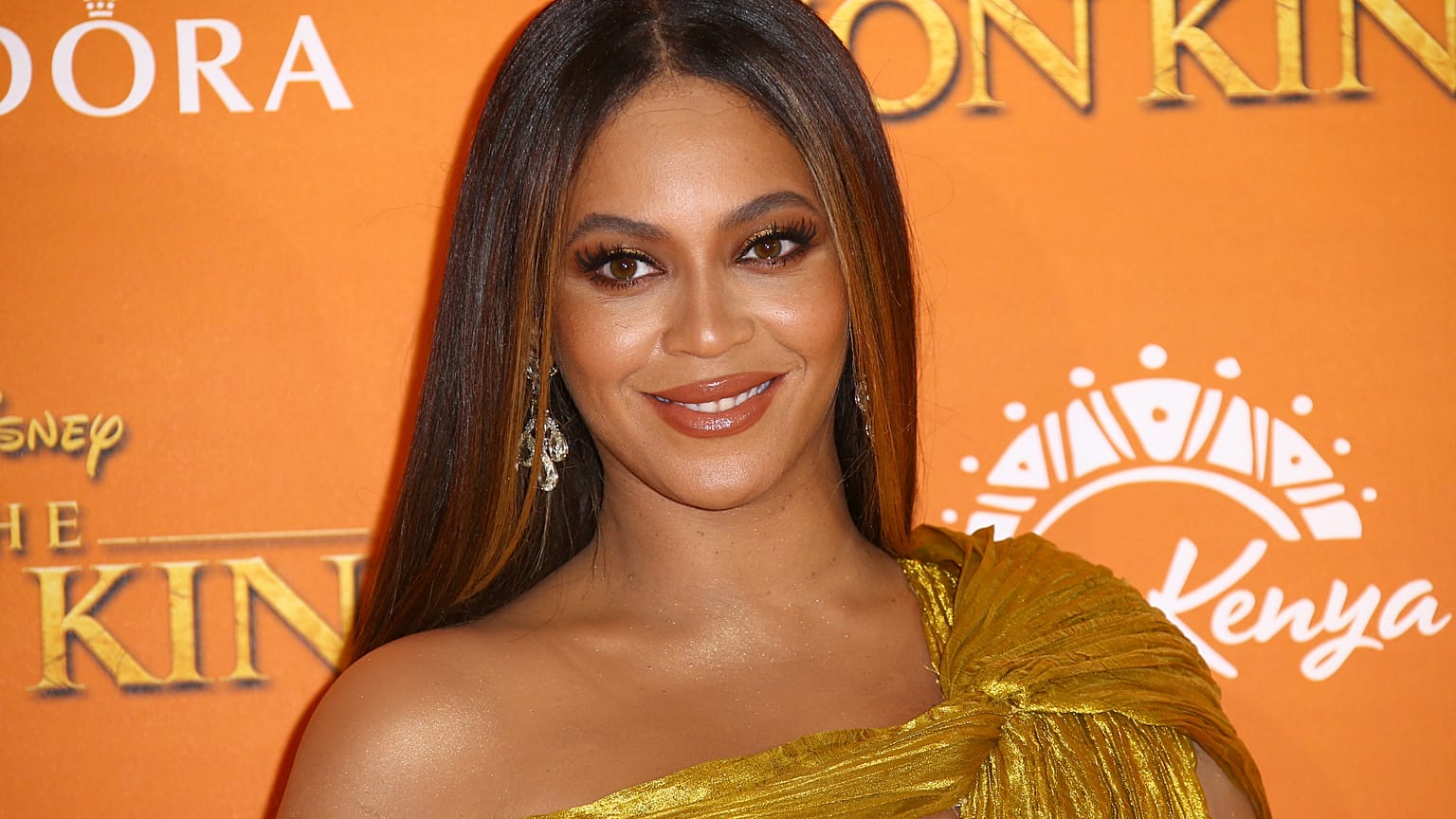 Beyoncé recebe prémio humanitário nos BET Awards
