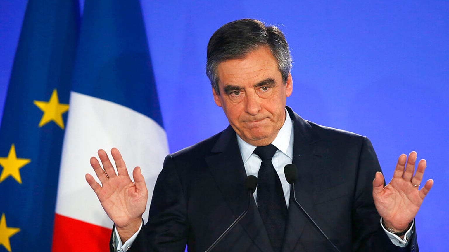 Francois Fillon addresses supporters in Paris on April 23, 2017
