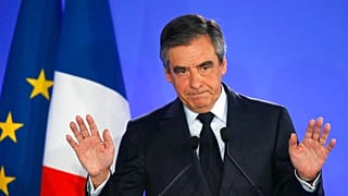 Francois Fillon addresses supporters in Paris on April 23, 2017
