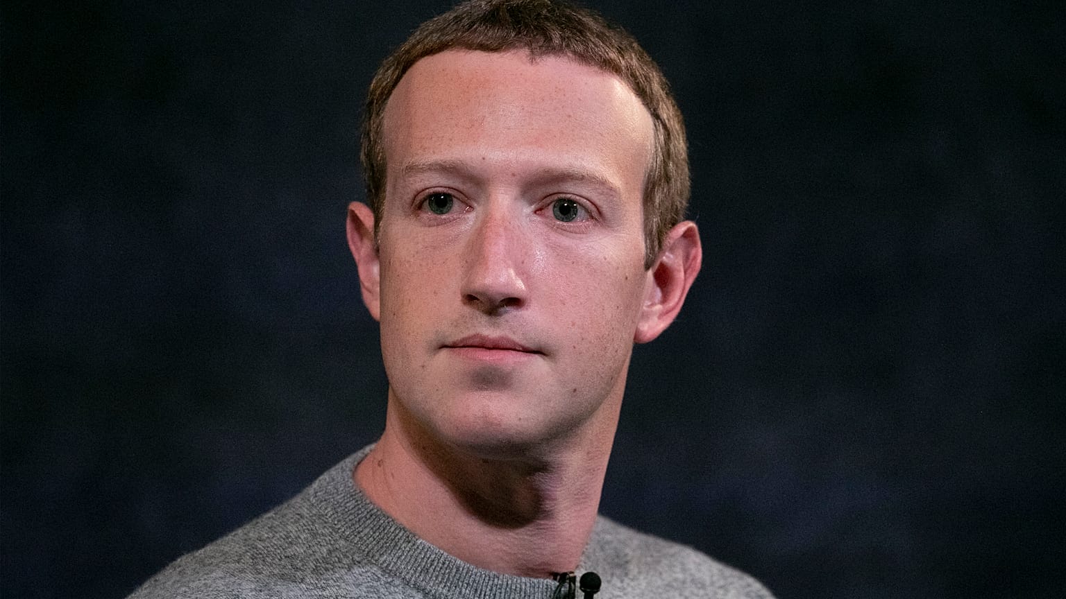 Facebook señalará todos los mensajes que inciten al odio o a la desinformación, también los de Trump