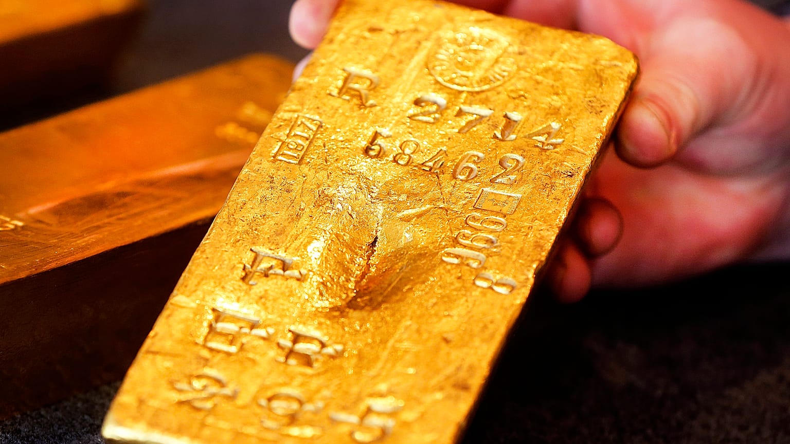 مصر تعلن عن كشف تجاري للذهب بأكثر من مليون أوقية