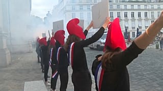 No Comment: családvédők tüntetése azért, hogy másoknak ne lehessen gyerekük
