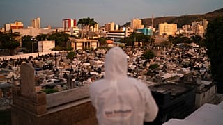 Cemitério municipal de Nova Iguaçu, 30 de junho 2020.
