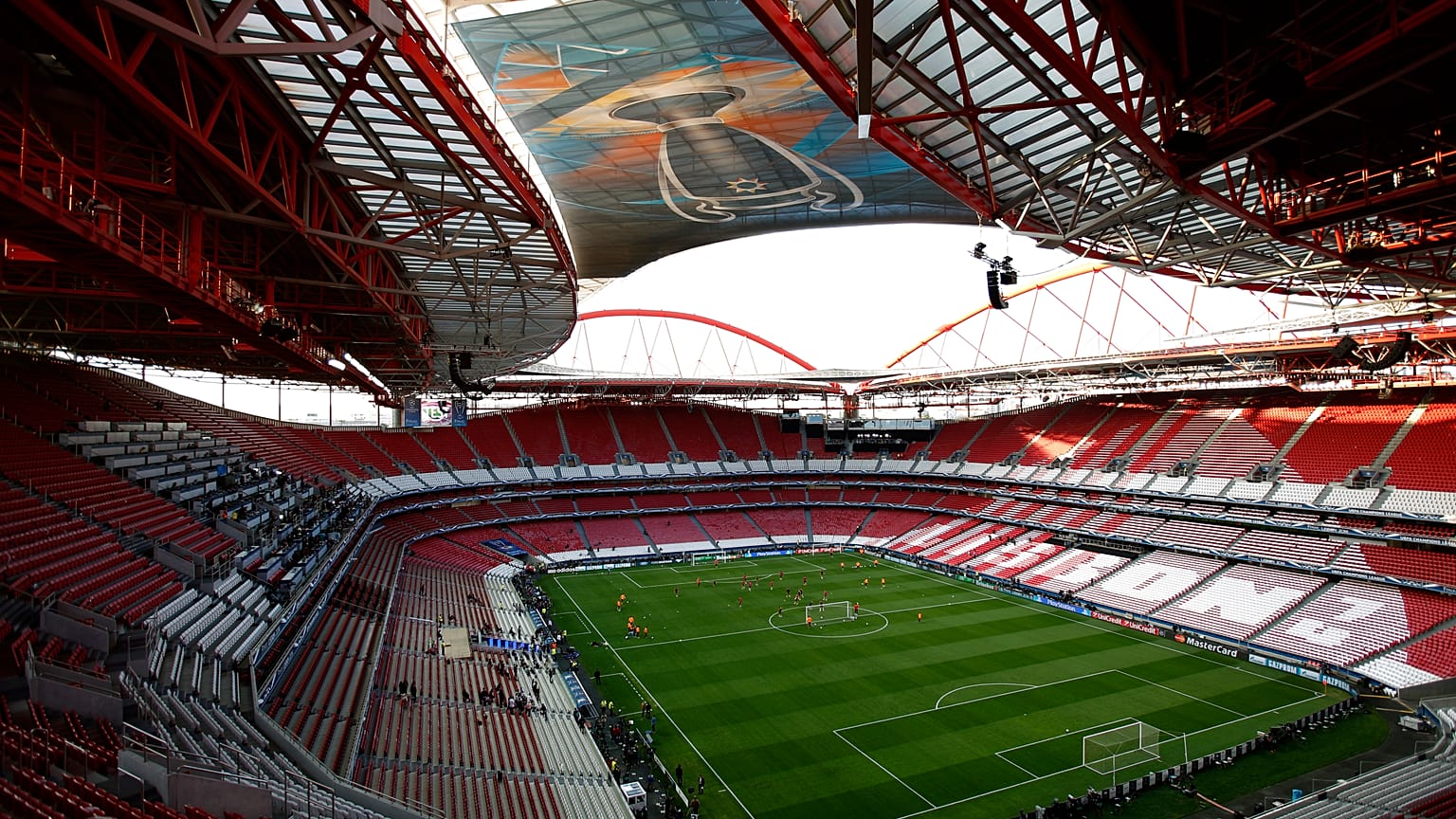 La UEFA no contempla la cancelación de la Liga de Campeones