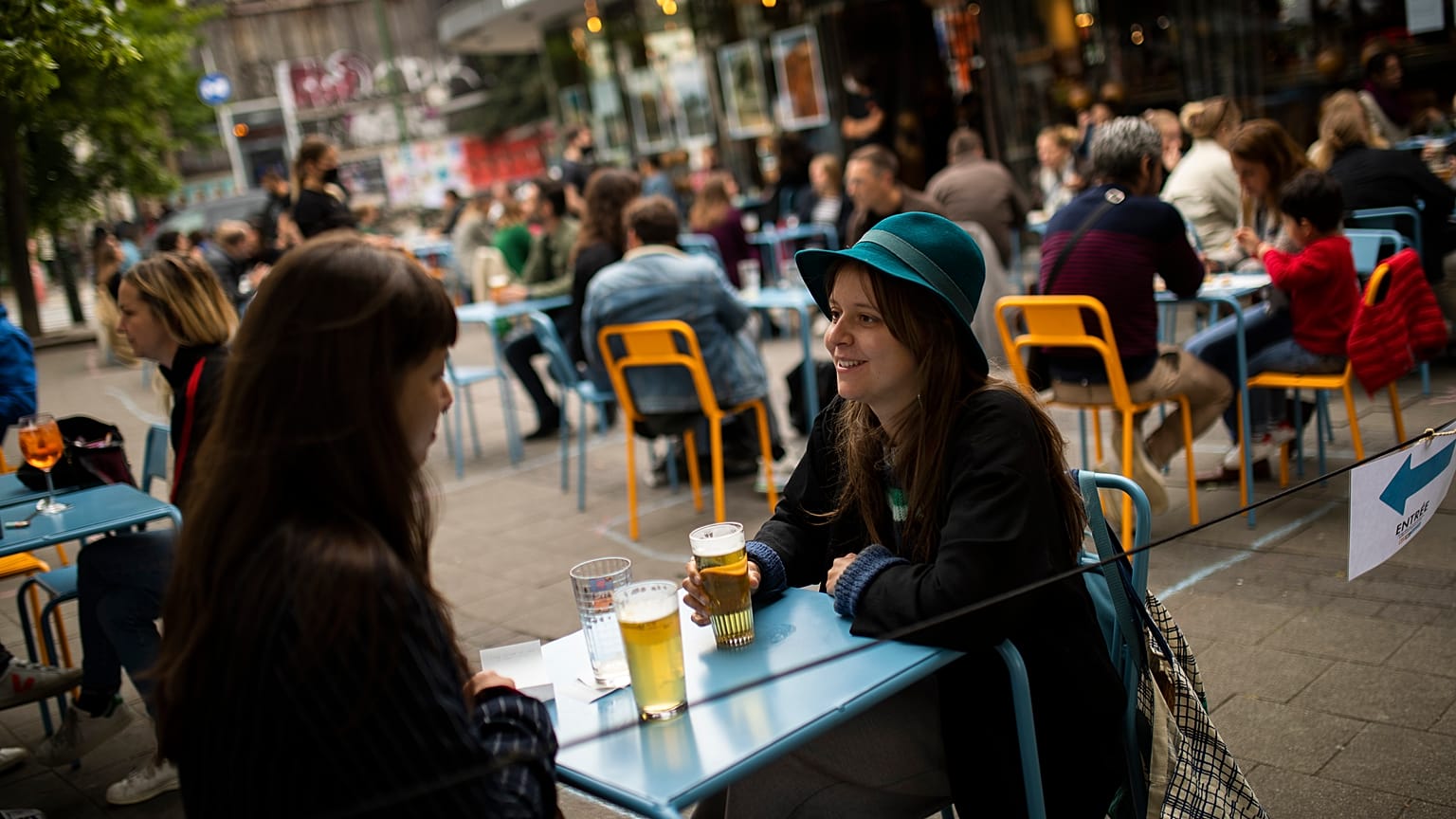 Many American expats living in Europe have not been able to visit their families. 