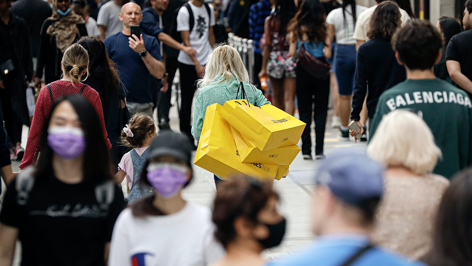 Países europeus continuam a reajustar as medidas de contenção da epidemia a diferentes velocidades