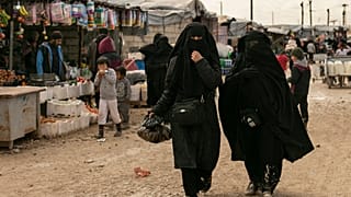 أنقرة وبروكسل تعيدان 3 متطرفات بلجيكيات إلى بلادهن بعد فرارهن من سوريا